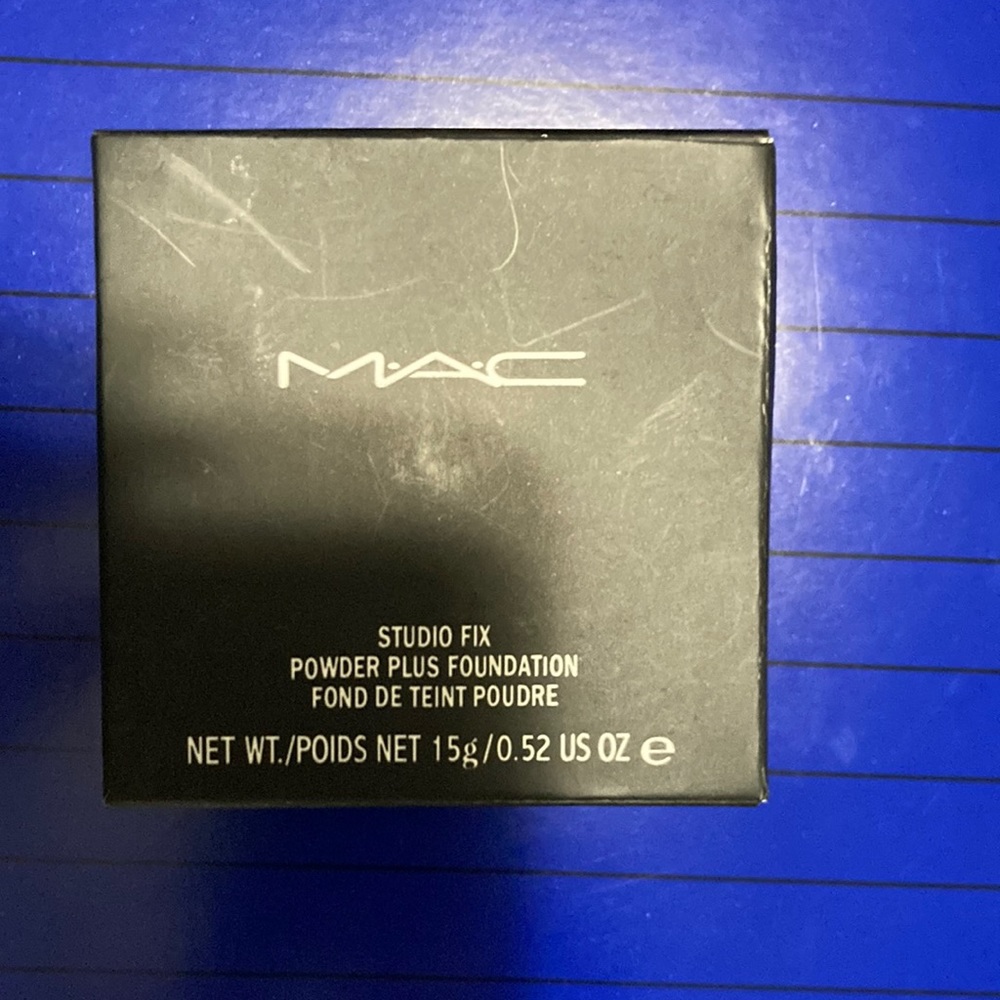 Mac Studio fix powder foundation